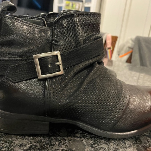 Miz Mooz NYC Leather Ankle Boots with Buckle - Suzy EU39 US Size 8.5-9 - Picture 9 of 12